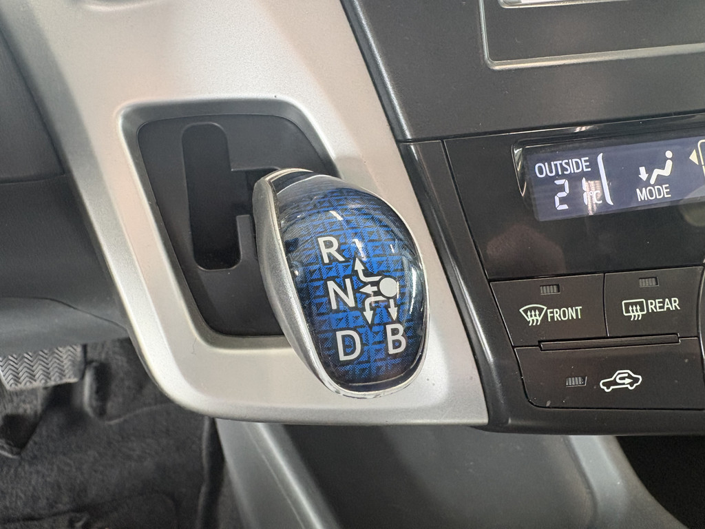 Toyota Prius Wagon 1.8 Hybrid Aspiration 96g 7-PERSOONS 53093452-2.jpg | Autobedrijf De Waal B.V.